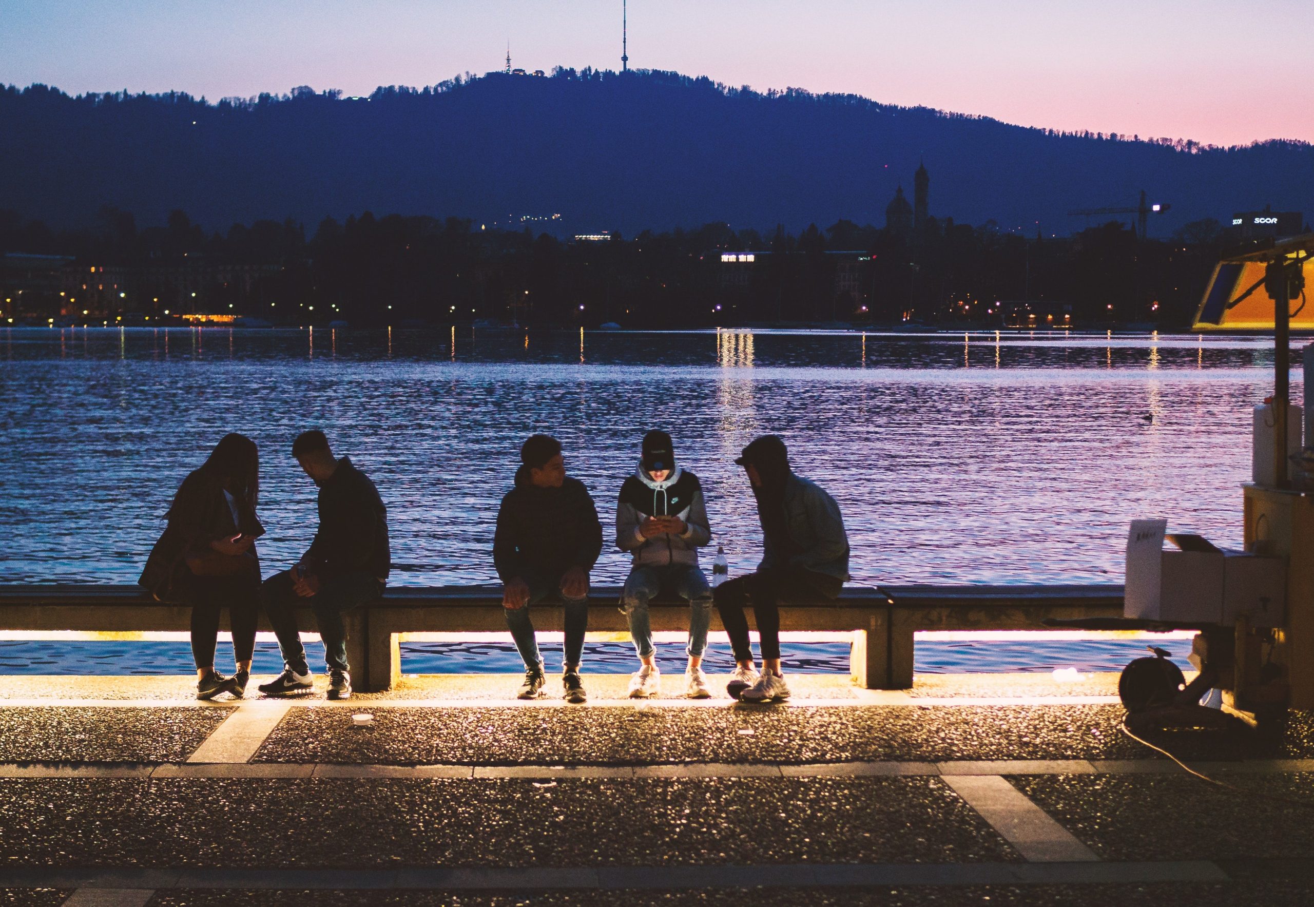 One-Fifth of Facebook Friends are Complete Strangers? We Beg to Differ